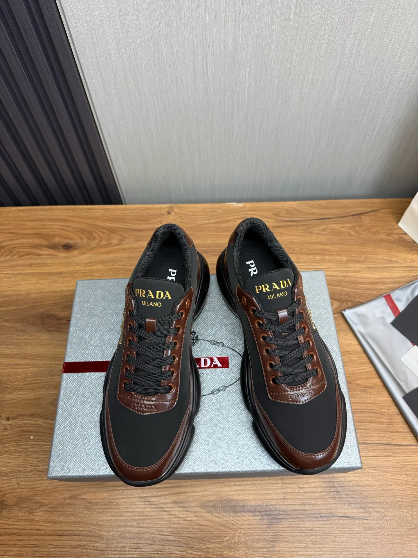 Men's shoes 💰660💰 [PRADA] Men's shoes are popular in the counter, official website is synchronized, 1 high-quality shipment ✔️Original cowhide upper + cowhide lining, 1🆚1 replica, original sole, 38-45 (45 customized, non-refundable)
